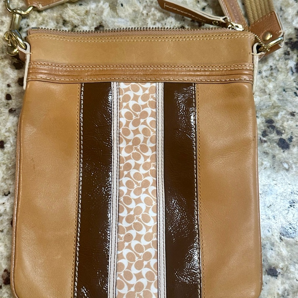 Coach Hampton Crossbody Bag - Picture 6 of 6